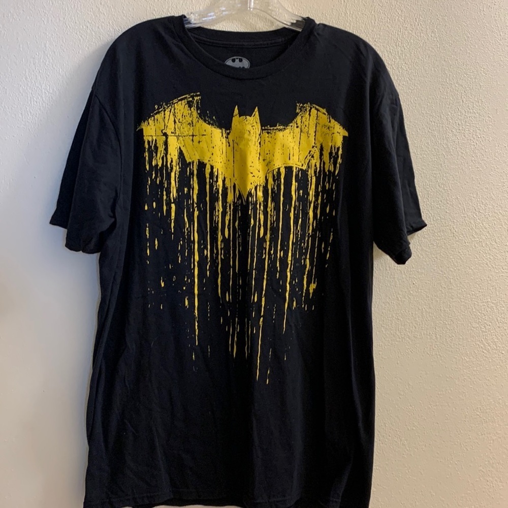 Batman T shirt size XL - NWT  DC Comics